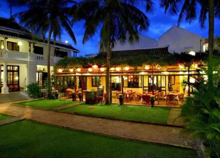  Khách sạn Hà An - Hội An
